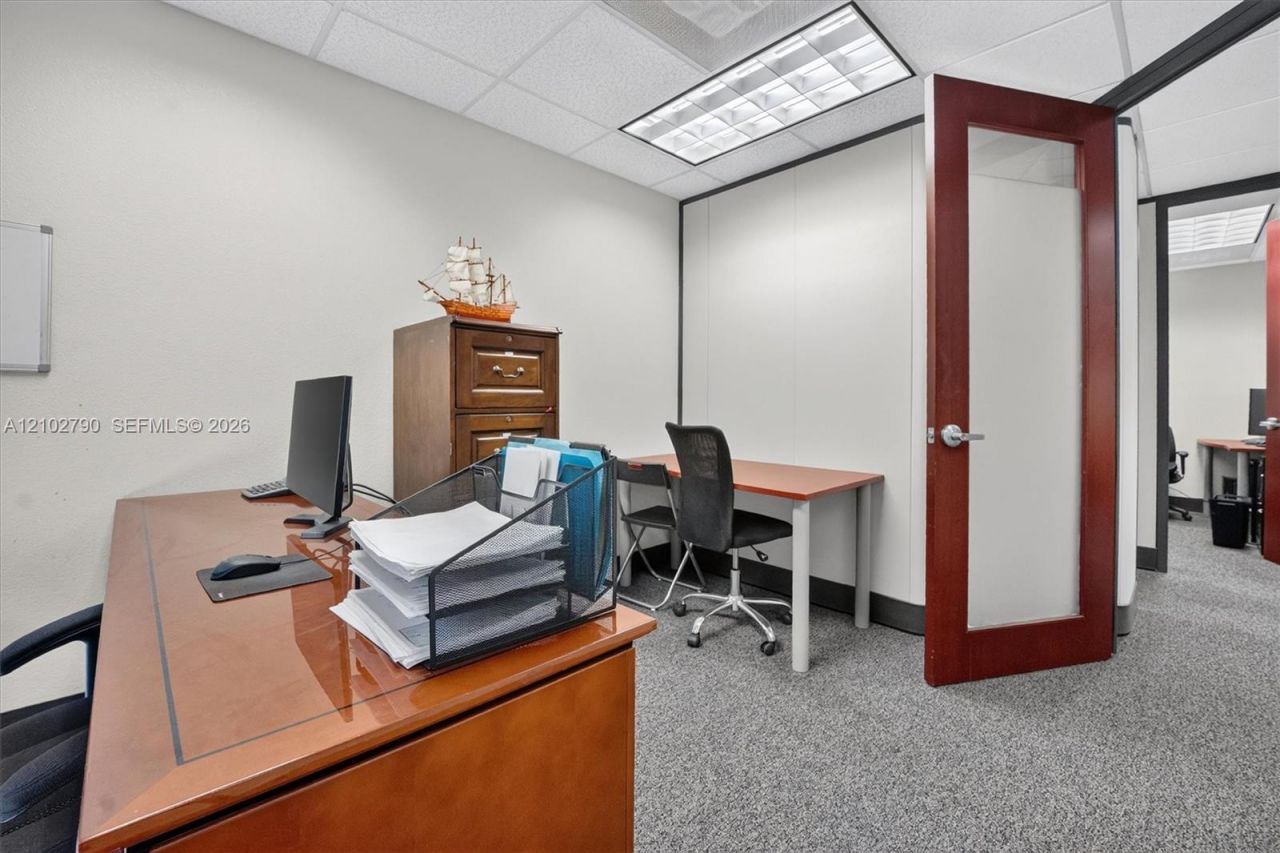 3600 Red Rd , Unit 307, Miramar, FL 33025 Photo