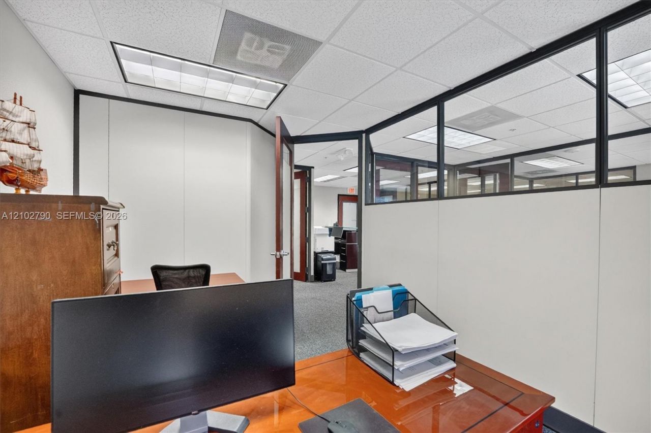 3600 Red Rd , Unit 307, Miramar, FL 33025 Photo