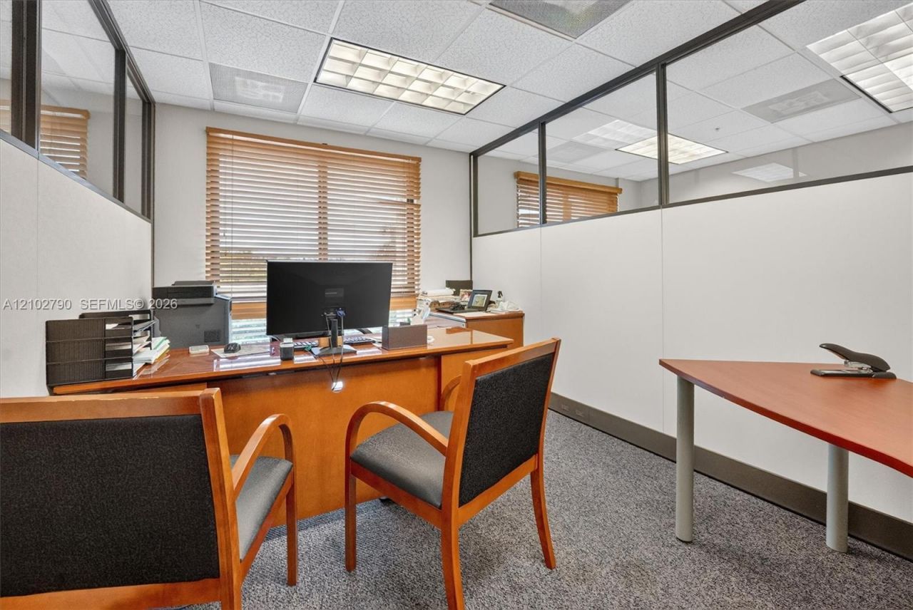 3600 Red Rd , Unit 307, Miramar, FL 33025 Photo
