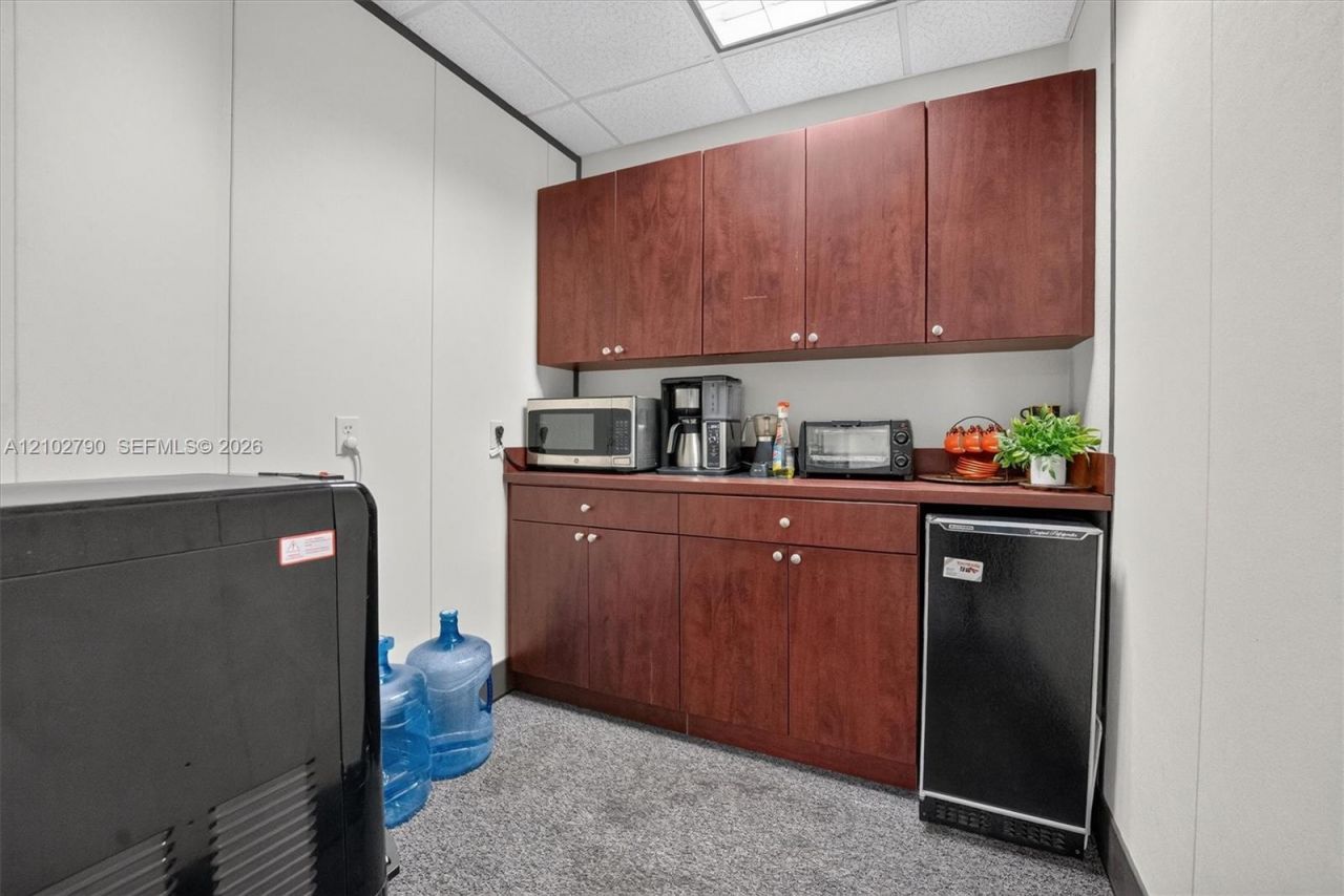3600 Red Rd , Unit 307, Miramar, FL 33025 Photo