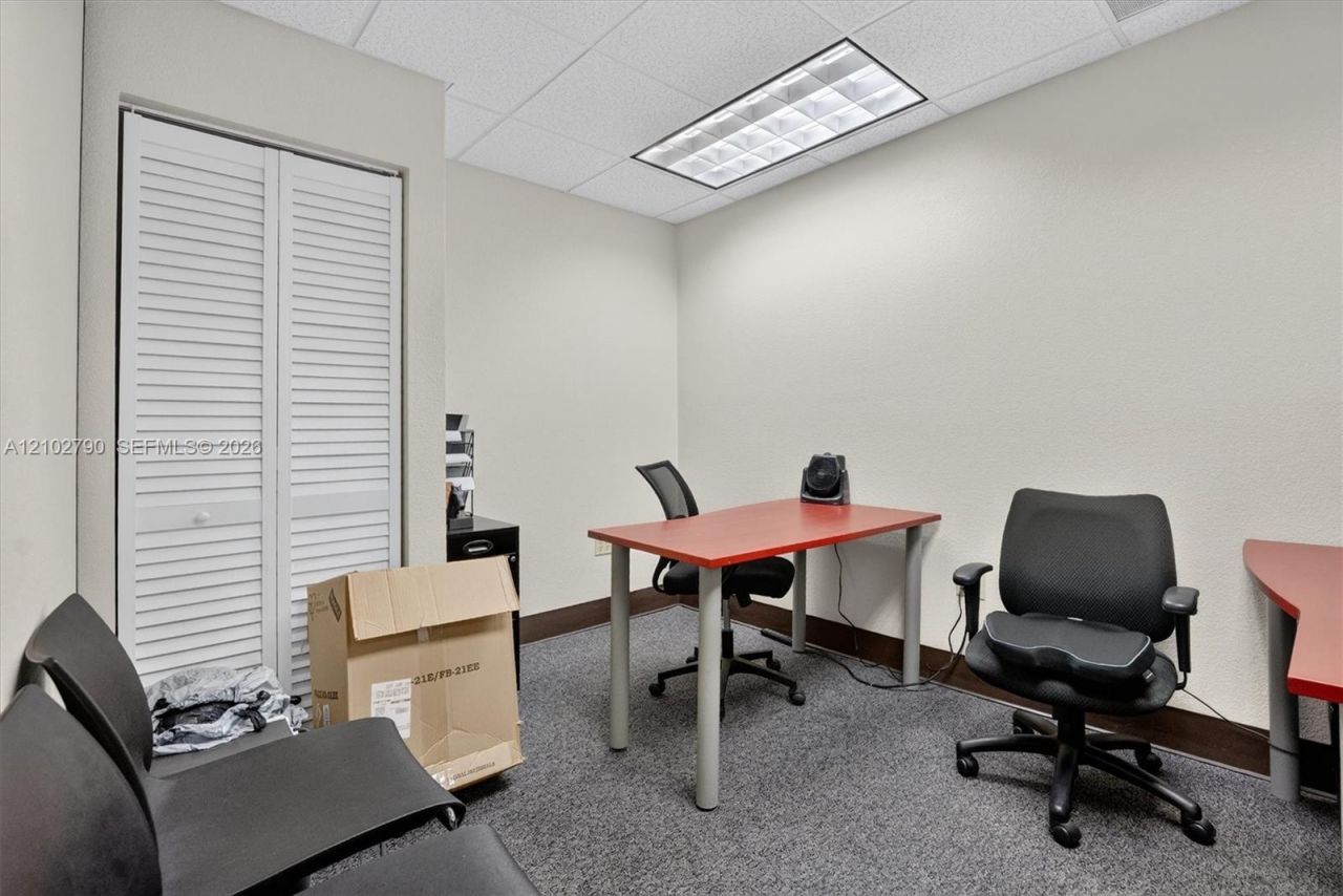 3600 Red Rd , Unit 307, Miramar, FL 33025 Photo