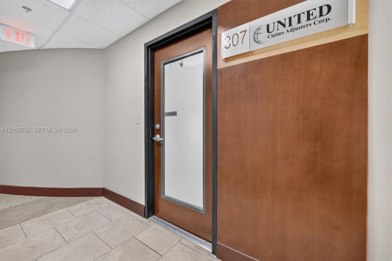 3600 Red Rd , Unit 307, Miramar, FL 33025 Photo