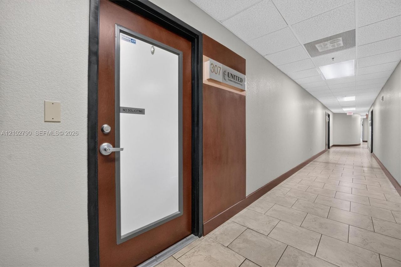 3600 Red Rd , Unit 307, Miramar, FL 33025 Photo