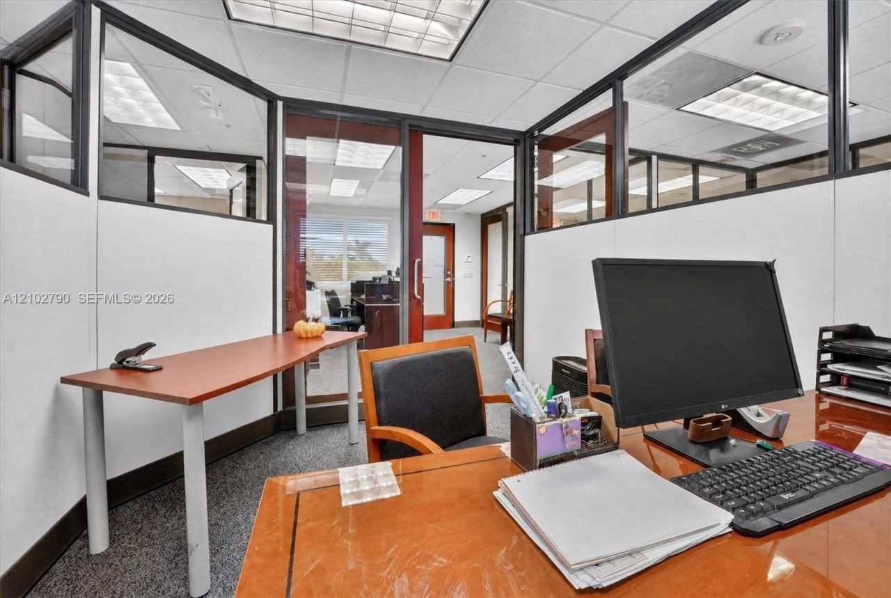 3600 Red Rd , Unit 307, Miramar, FL 33025 Photo