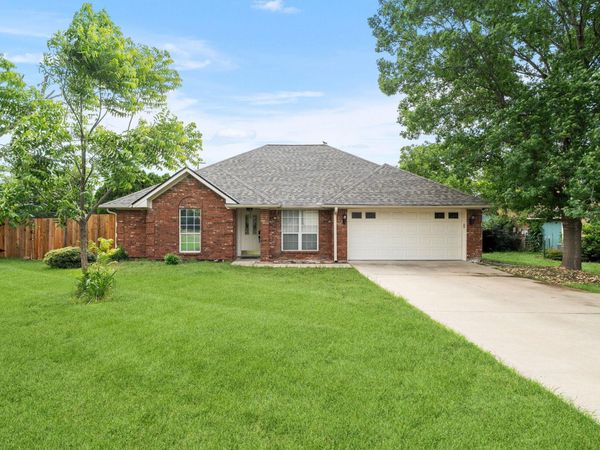 2808 Kneese DR, Belton, TX 76513