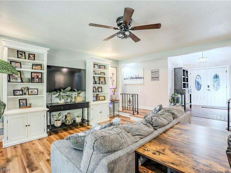 17096 Hawks Lookout Lane, Strongsville, OH 44136 Photo 12