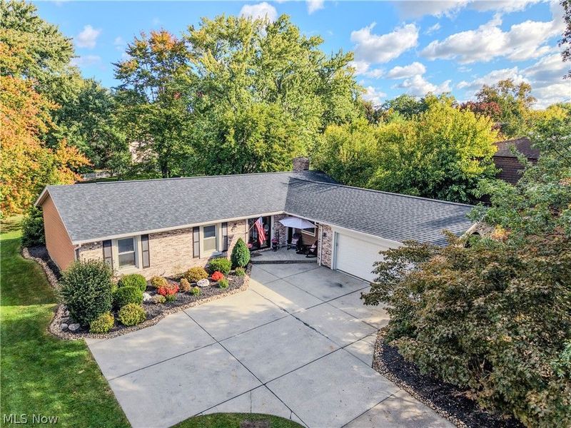 17096 Hawks Lookout Lane, Strongsville, OH 44136 Photo 2