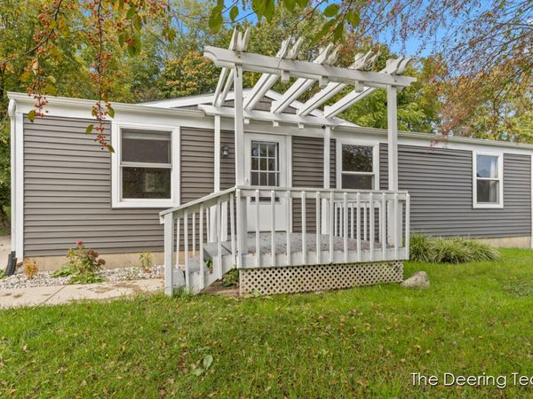 1865 Ball Avenue NE, Grand Rapids, MI 49505