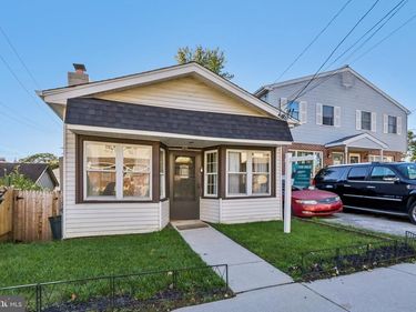 430 CHARMONT AVENUE, FOLCROFT, PA 19032