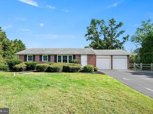 23 S HUNTING HILLS DRIVE, LANDENBERG, PA 19350
