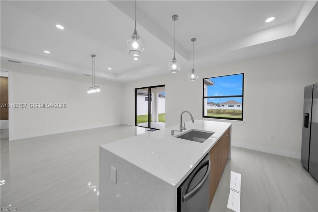 382 Pauline Ave , Lehigh Acres, FL 33974 Photo
