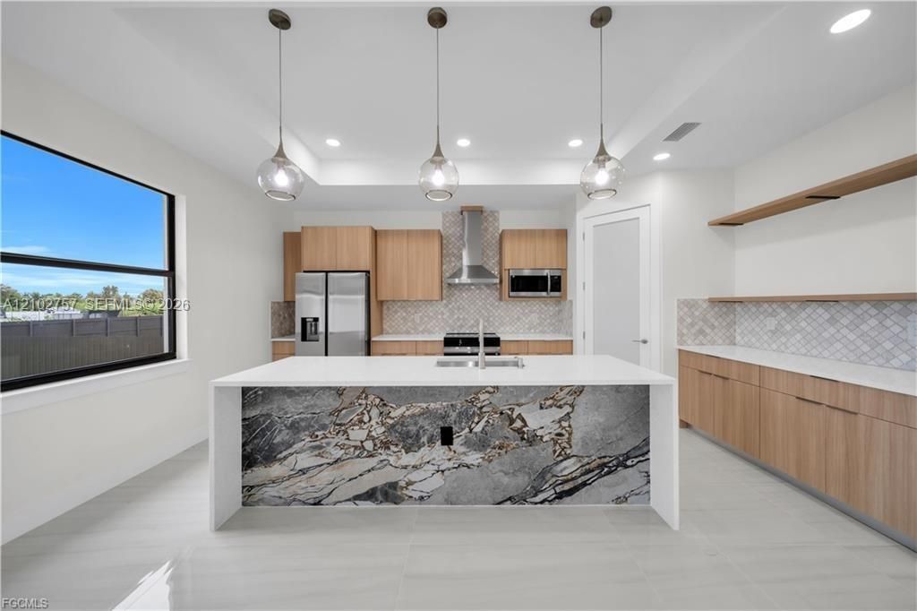 382 Pauline Ave , Lehigh Acres, FL 33974 Photo