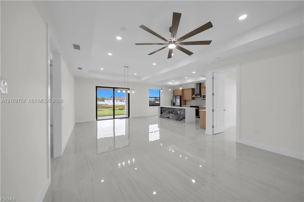 382 Pauline Ave , Lehigh Acres, FL 33974 Photo