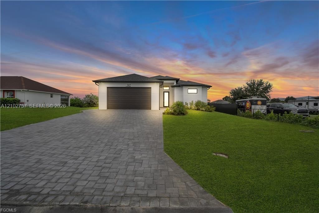 382 Pauline Ave , Lehigh Acres, FL 33974 Photo