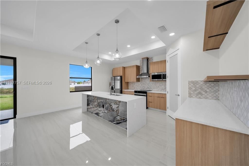 382 Pauline Ave , Lehigh Acres, FL 33974 Photo