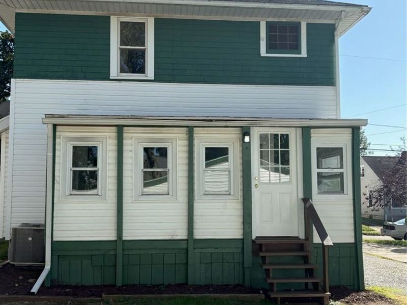 741 Iona Avenue, Akron, OH 44314 Photo 3