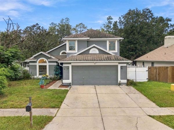 1621 SPINNING WHEEL DRIVE , LUTZ, FL 33559