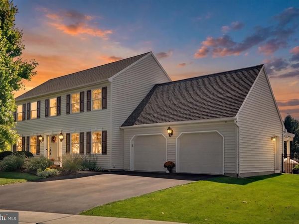 42 MANOR CIRCLE, PALMYRA, PA 17078