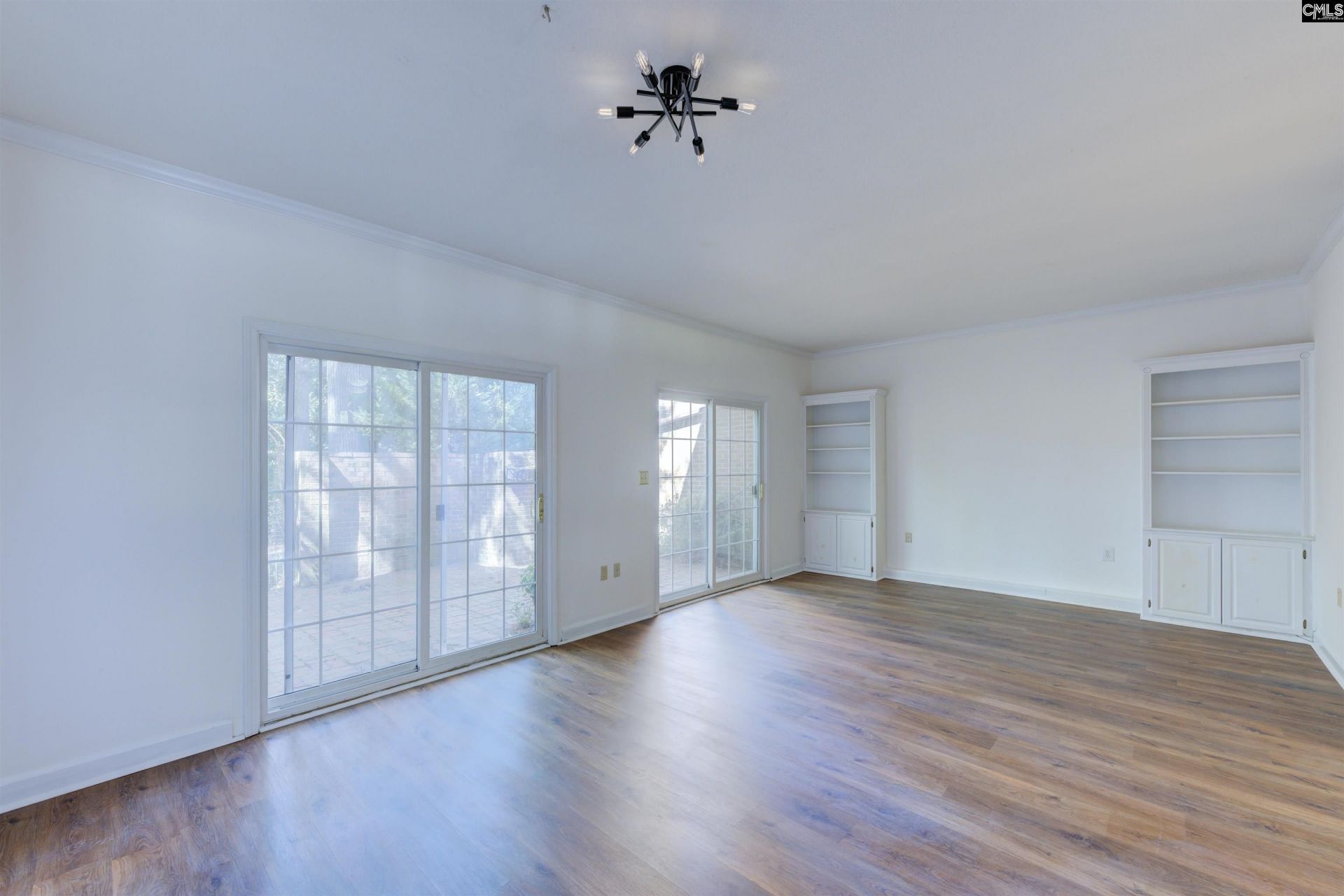 5013 Forest Lake Place Photo 4