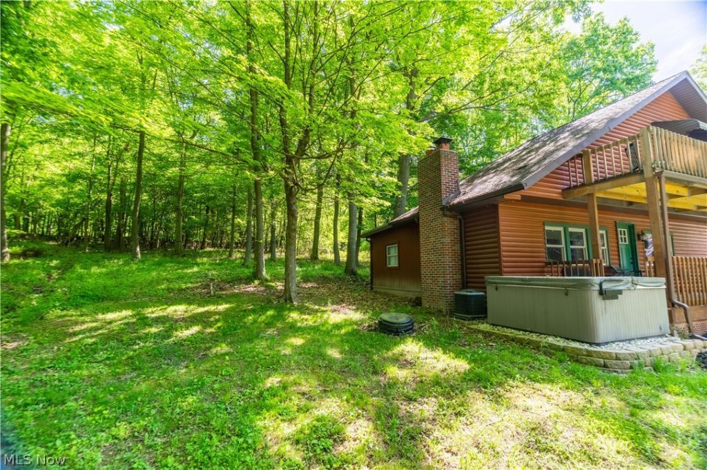 27708 Winona Road, Salem, OH 44460 Main Photo