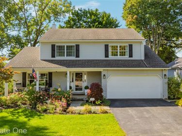 2065 Teaneck Circle, Wixom, Mi 48393