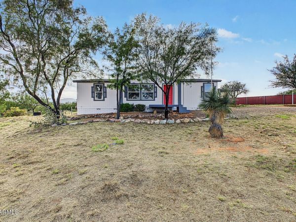 6105 S Ranchita De Mia Lane, Hereford, AZ 85615
