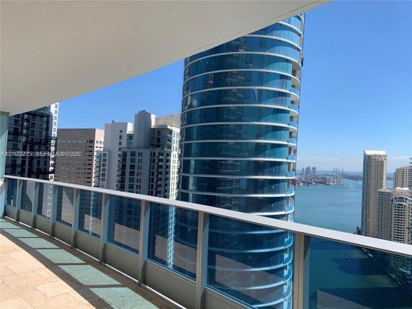 200 Biscayne Boulevard Way, Unit 3905, Miami, FL 33131