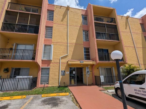 4721 NW 7th St , Unit 205-12, Miami, FL 33126