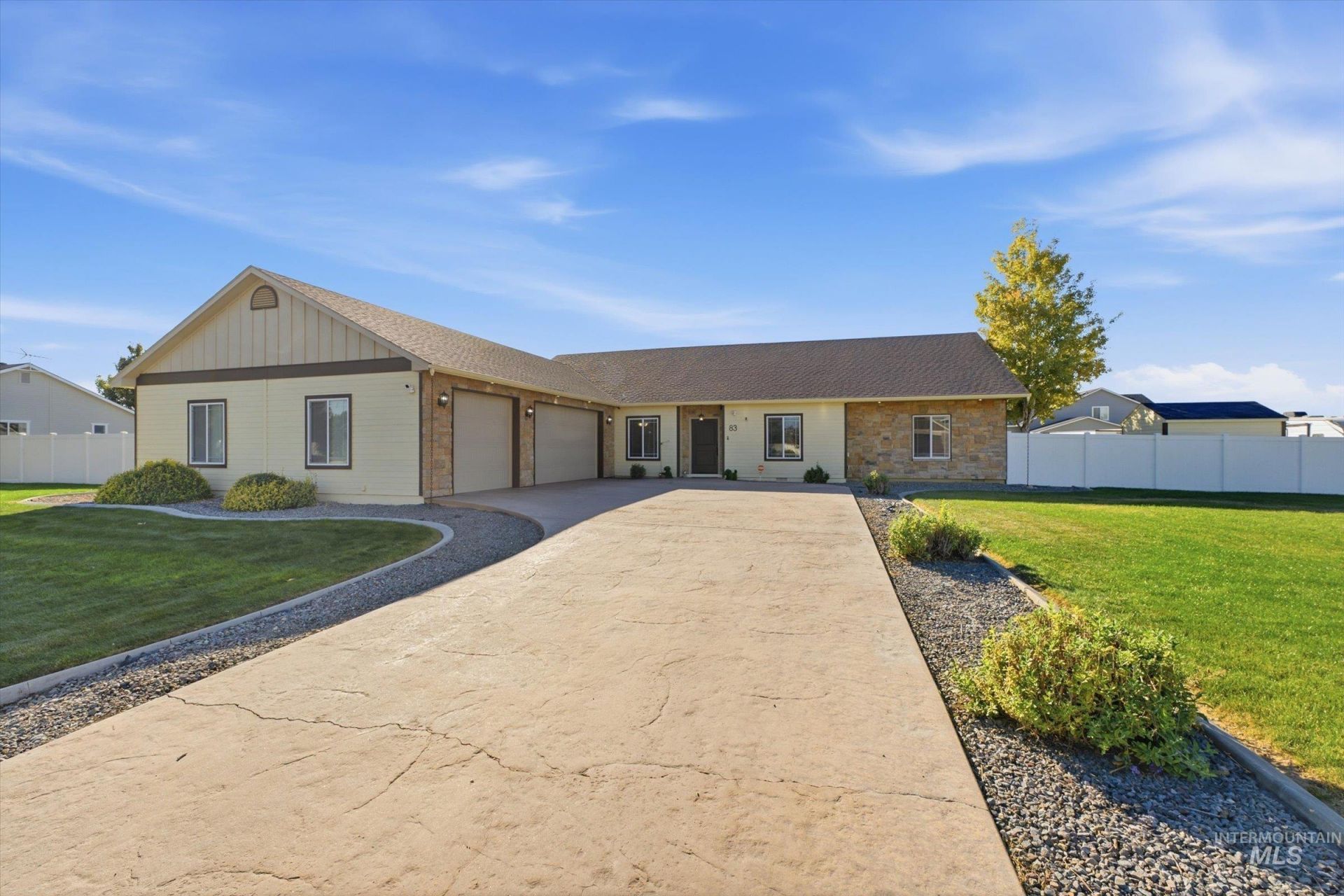 83 S Smiley Court, Nampa, ID 83687 Main Photo