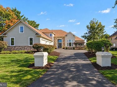 106 INVERNESS DRIVE, BLUE BELL, PA 19422