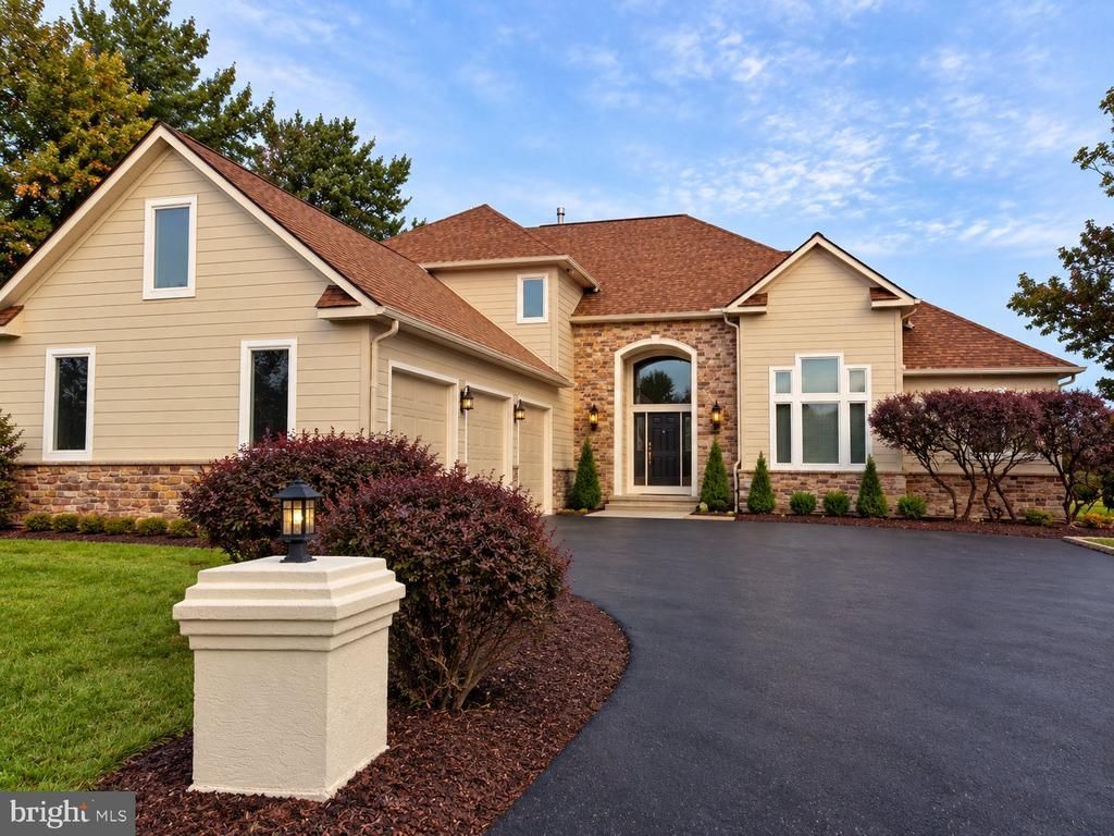 106 INVERNESS DRIVE, BLUE BELL, PA 19422