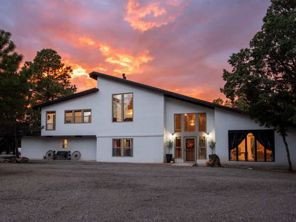 32 Bobolink Lane , Tijeras, NM 87059