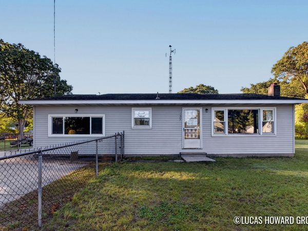 1483 Yarmouth Avenue, Norton Shores, MI 49444