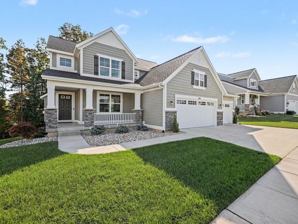 664 Elstar Drive NE, Rockford, MI 49341