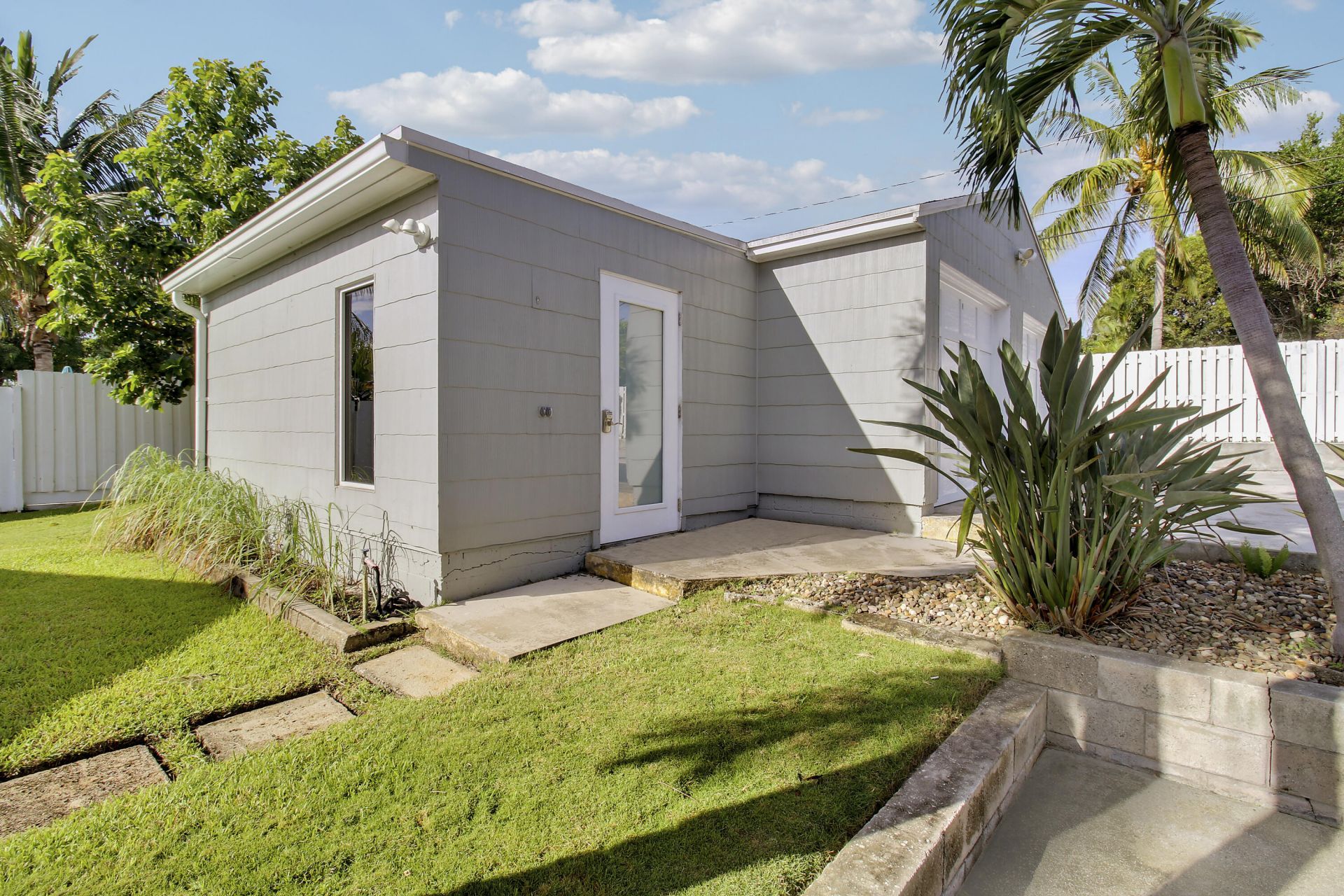 1111 N B Street, Lake Worth Beach, FL 33460 Photo