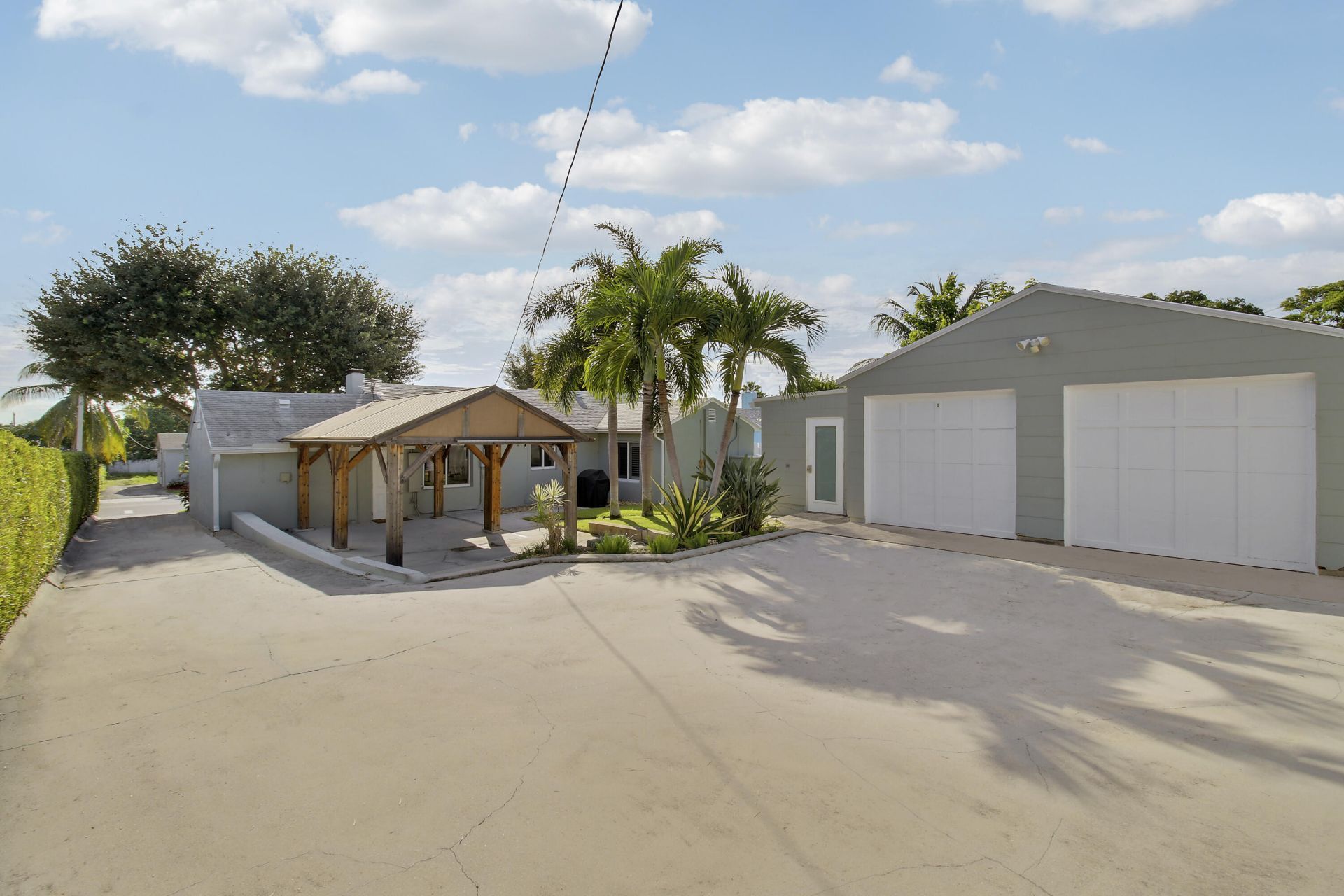 1111 N B Street, Lake Worth Beach, FL 33460 Photo