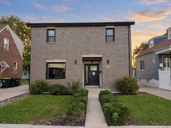 8736 S Richmond Avenue , Evergreen Park, IL 60805