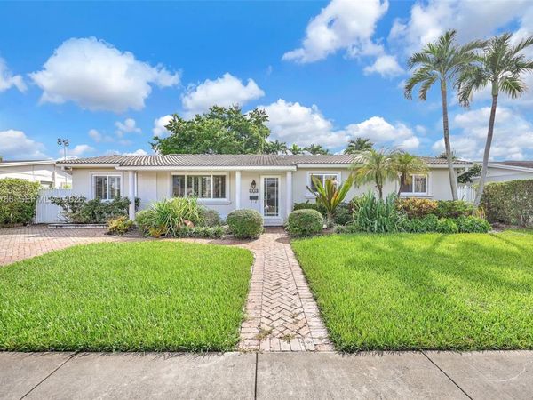 5845 SW 94th Pl , Miami, FL 33173