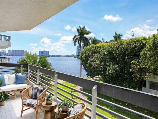 19101 NE 36th Ct , Unit 302, Aventura, FL 33180