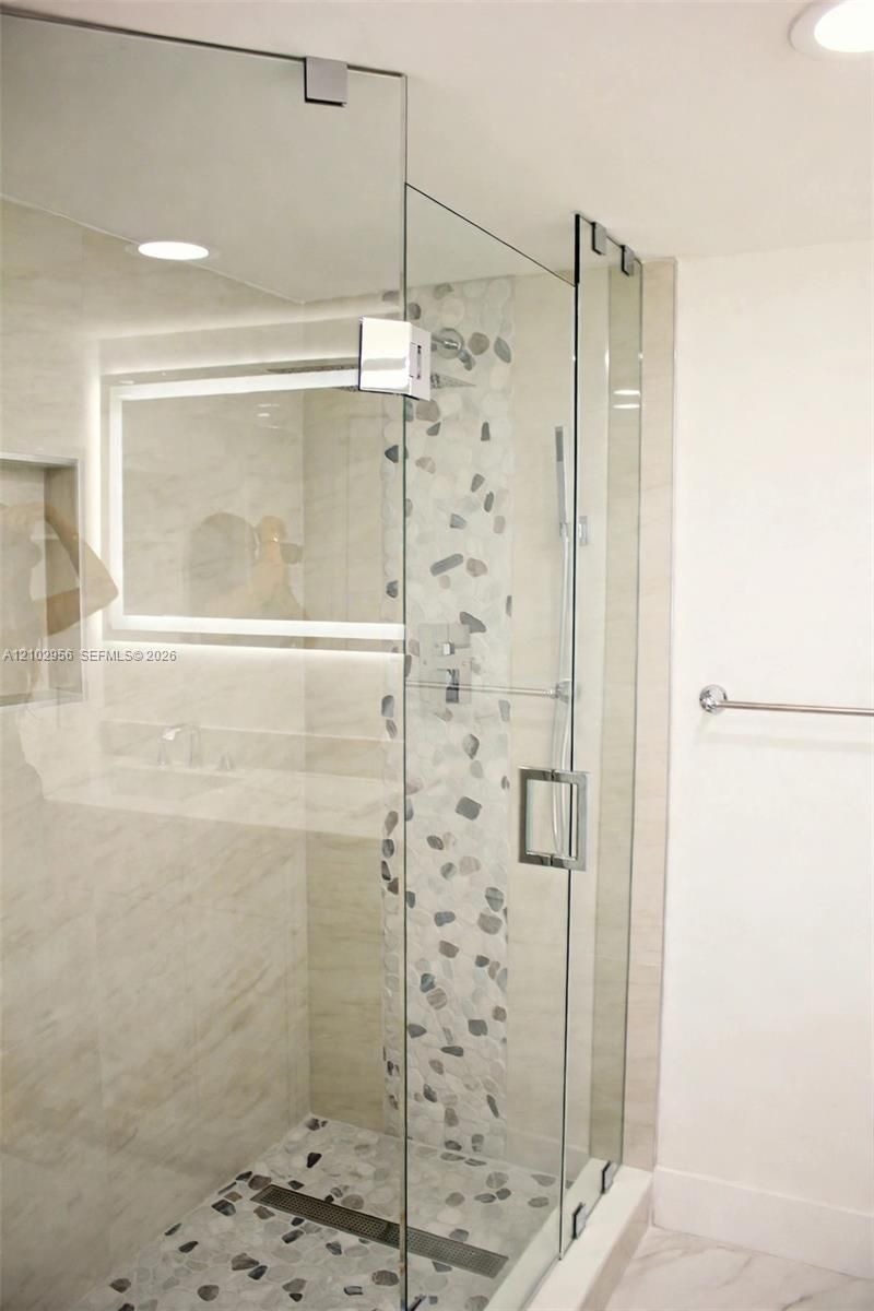 19101 NE 36th Ct , Unit 302, Aventura, FL 33180 Photo