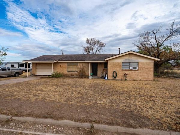 1532 6th Street, Anson, TX 79501