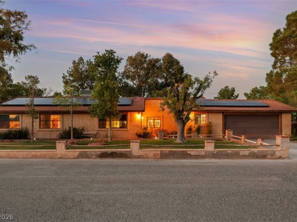 8560 Rancho Destino Road , Las Vegas, NV 89123