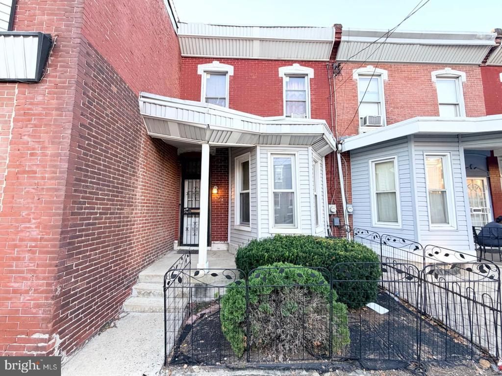 1763 W Juniata Street, Philadelphia, PA 19140 Main Photo