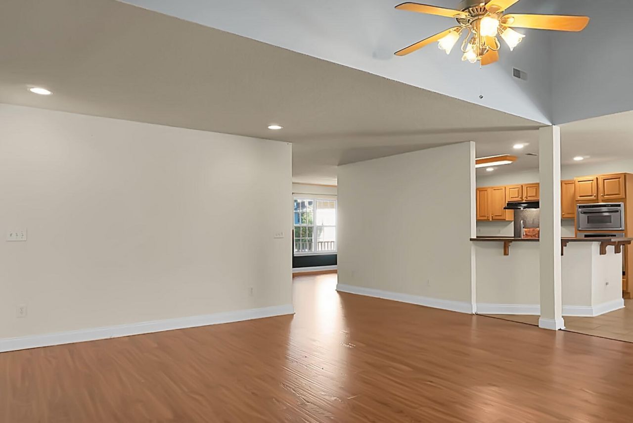3384 Pinewood Drive Photo 9