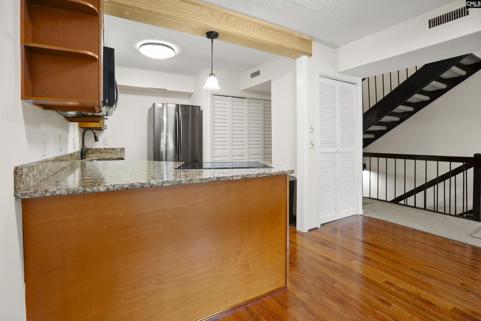 2072 Watermark Place  Photo 7