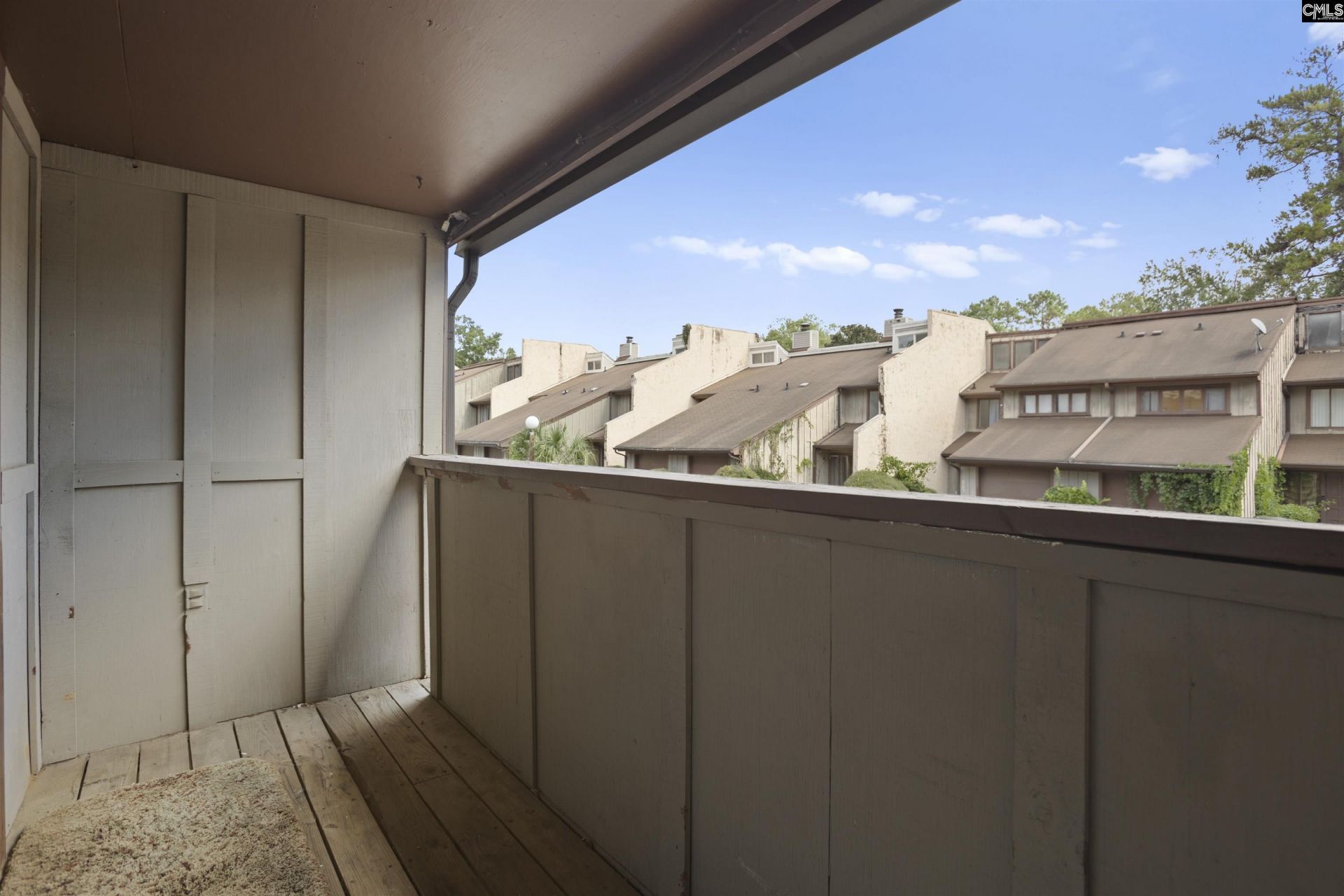 2072 Watermark Place  Photo 8