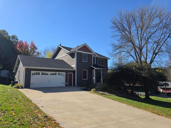 210 10th Street SE, New Prague, MN 56071