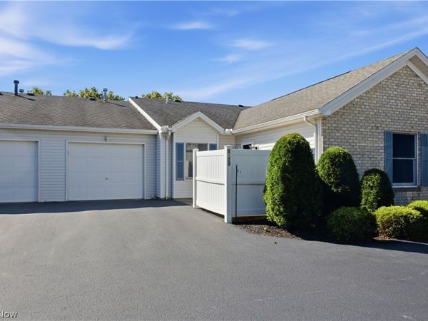 5972 Callaway Circle , Youngstown, OH 44515