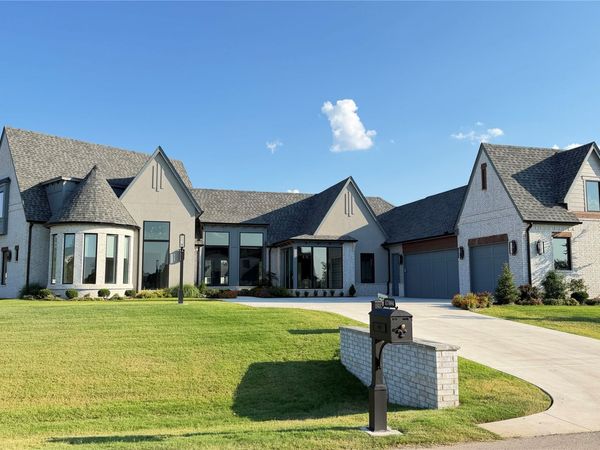 17584 E White Tail Cove, Owasso, OK 74055