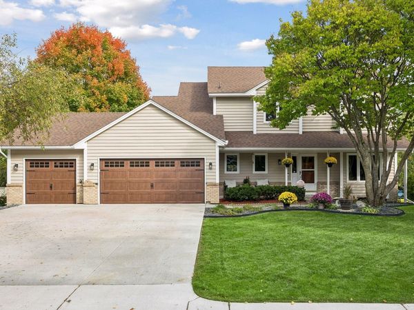 8860 Everest Lane N, Maple Grove, MN 55311